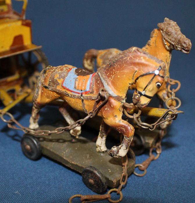 Lineol German horse drawn tin ambulance with two horses and two lead casualties - Image 4 of 8