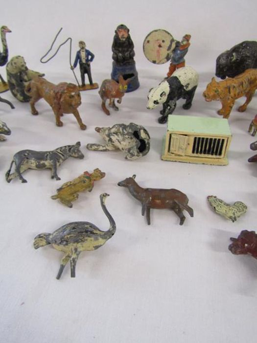 Collection of lead animals includes circus animals and ring master, milk maids and farm animals - Image 3 of 6