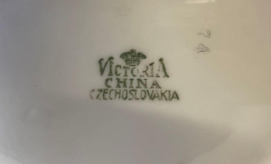 Victoria China Czechoslovakia tea set, Traditional Placemats, damaged wash bowl and jug and - Image 7 of 7