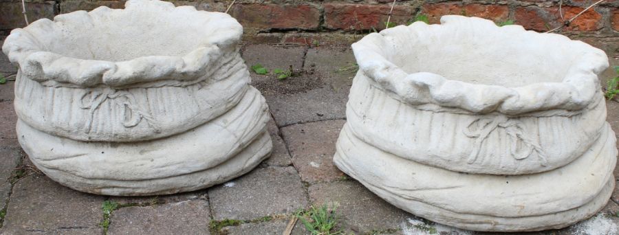 2 small concrete sack shaped planters and 2 large concrete sack shaped planters - Image 2 of 3