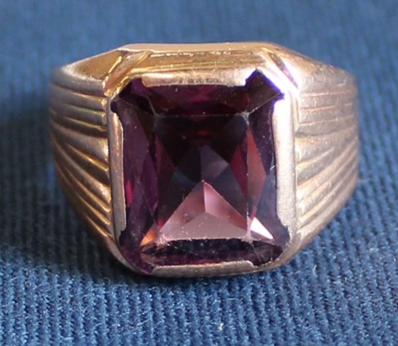 Gents tested as possibly 15ct gold ring set with spinel 9.66g size U / V