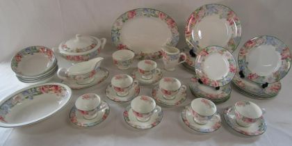 Royal Albert 'Fonteyn' dinner service includes plates, bowls, serving dishes etc (slight chip to