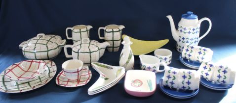 Selection of Staffordshire Stylecraft Midwinter tableware including Homeweave, Salad Ware &