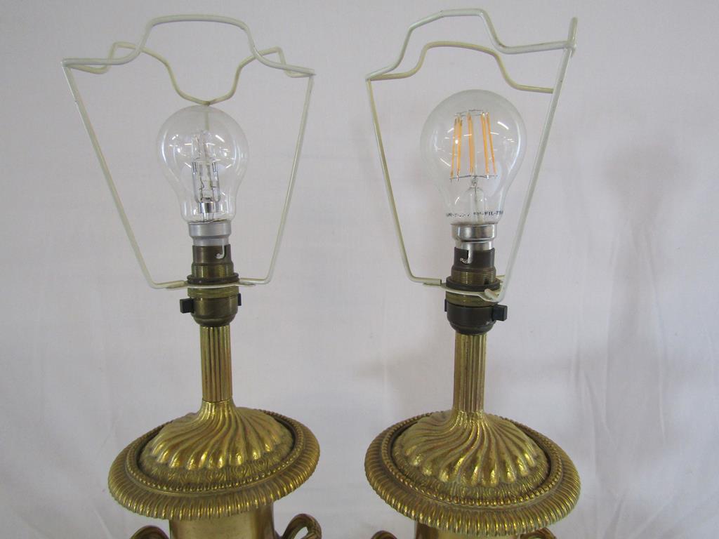 Pair of black slate table lamps with gold urn tops and decorative inserts - Image 8 of 8