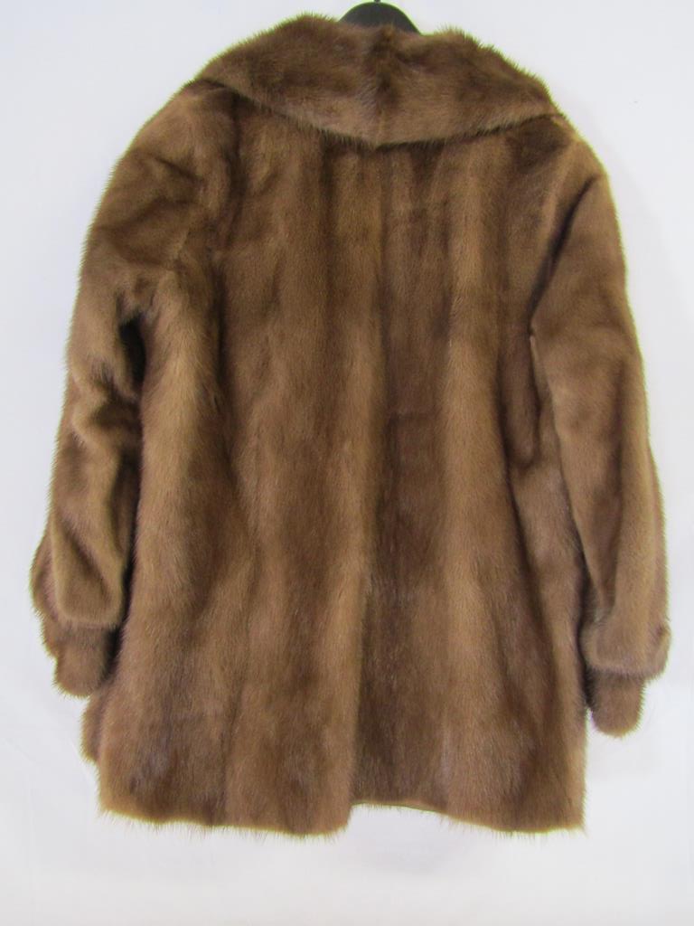 Brahams Furriers fur coat - Image 4 of 4