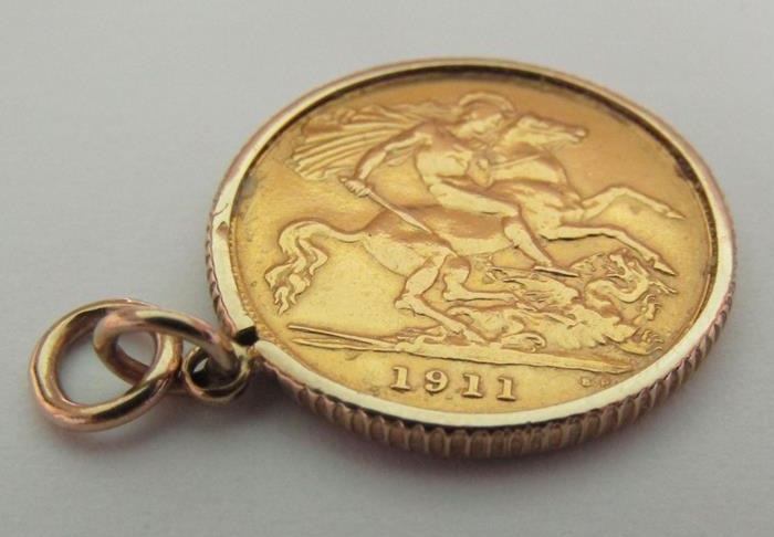 1911 George V mounted gold half sovereign - total weight 4.7g - Image 4 of 4