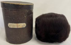 Skunk fur muff with box