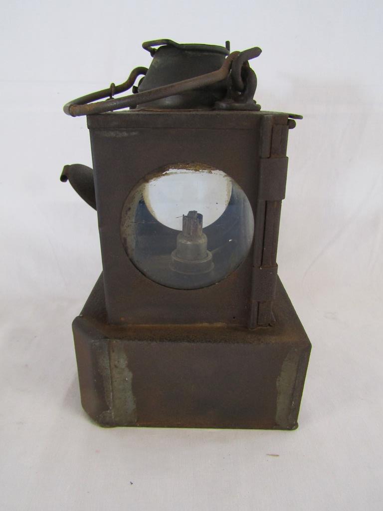 Lamp Manufacturing & Railway Supplies Ltd LNER railway lamp - Image 6 of 7