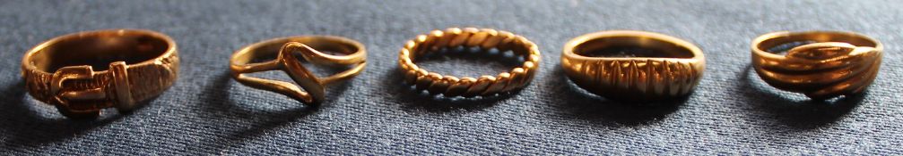 Five 9ct gold rings, 11.15g