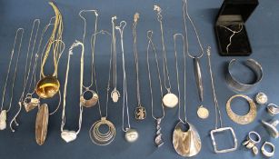 Selection of modern silver jewellery including rings, cuff / pendant / ring set & necklaces, approx.