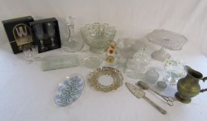 Collection of glassware includes Da Vinci crystal glasses, cake stand, bowls, decanters etc also