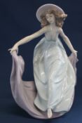 Lladro figurine "May Dance" No 5662, boxed, 22.5cm h x 19cm w