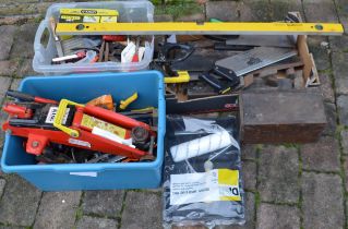 Quantity of hand tools, including saws, planes, spirit level, trolley jack etc
