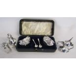 Cased Joseph Gloster 1902 Birmingham silver salt set with added spoons (not matching) 1.55ozt -