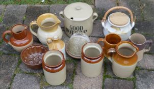 Box of kitchen ceramics including a salt glaze jelly mould