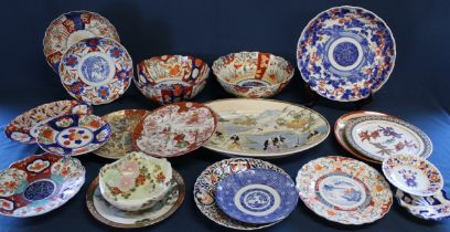 Selection of mostly Japanese porcelain including Imari, Satsuma & Kutani plates / bowls