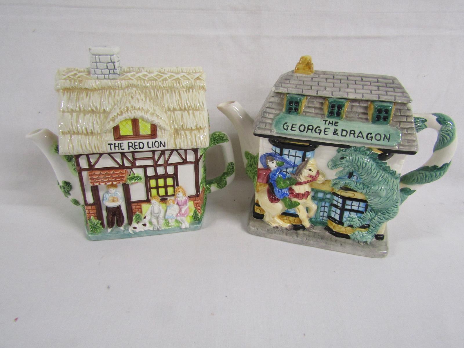 11 teapots include George and the Dragon and Red lion pub, butcher, Anne Hathaway's cottage, - Image 5 of 7
