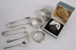 Silver napkin rings, sugar nips, pusher and spoon  - Thomas Bradbury Sheffield 1904 monogrammed C,