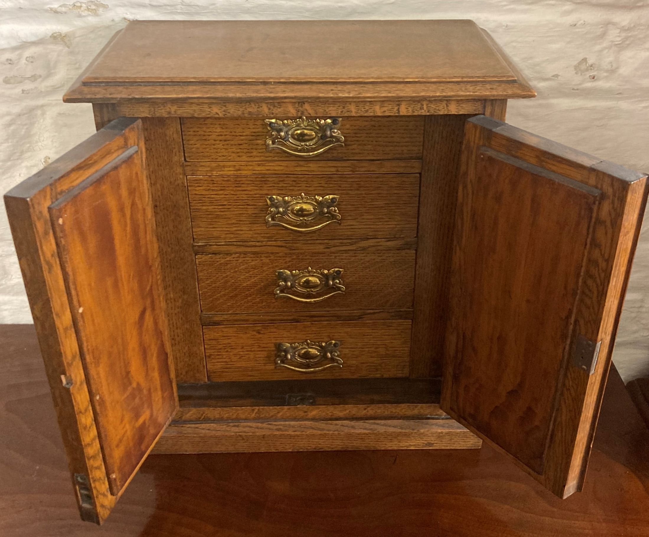 Small Victorian oak mirror front cabinet Ht 37cm W 34cm D 18cm - Image 2 of 6