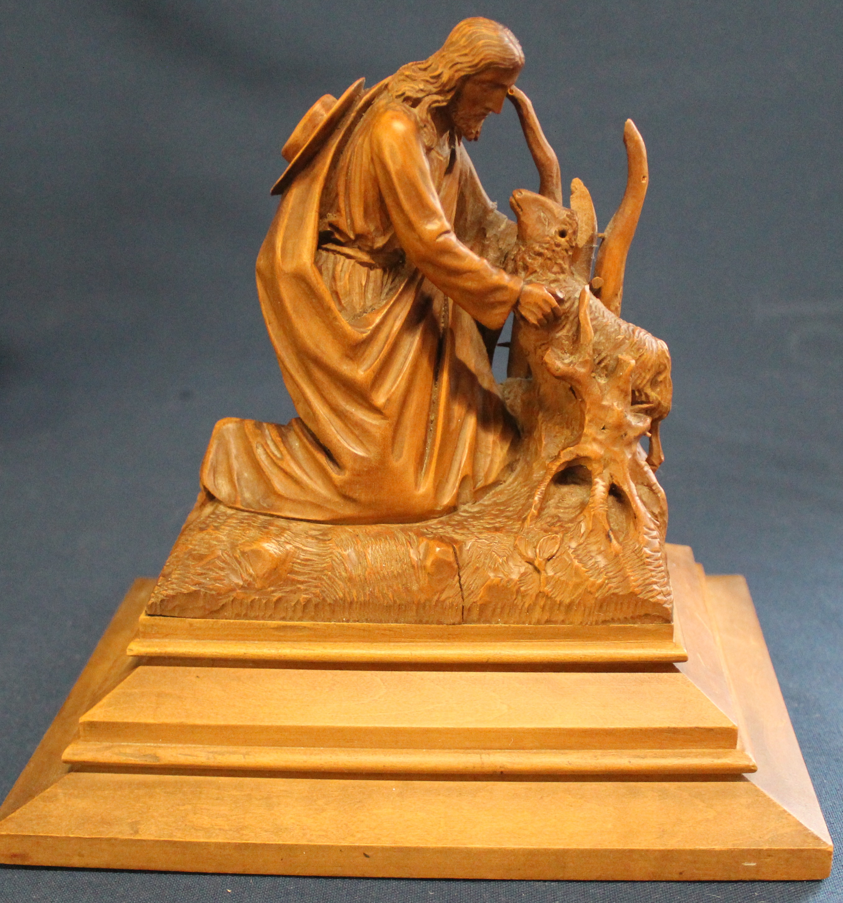 3 Continental wooden carvings including Jesus with a lamb & coconut / antler novelty smokers stand - Image 2 of 5