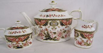 Royal Crown Derby Japan a 1336 teapot, sugar bowl and milk jug