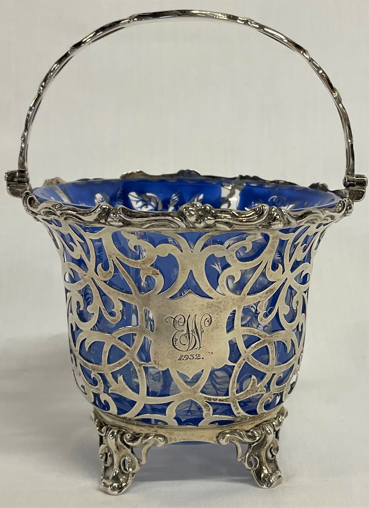 Victorian Silver Sugar Basket with Floral Glass Liner - Image 2 of 5