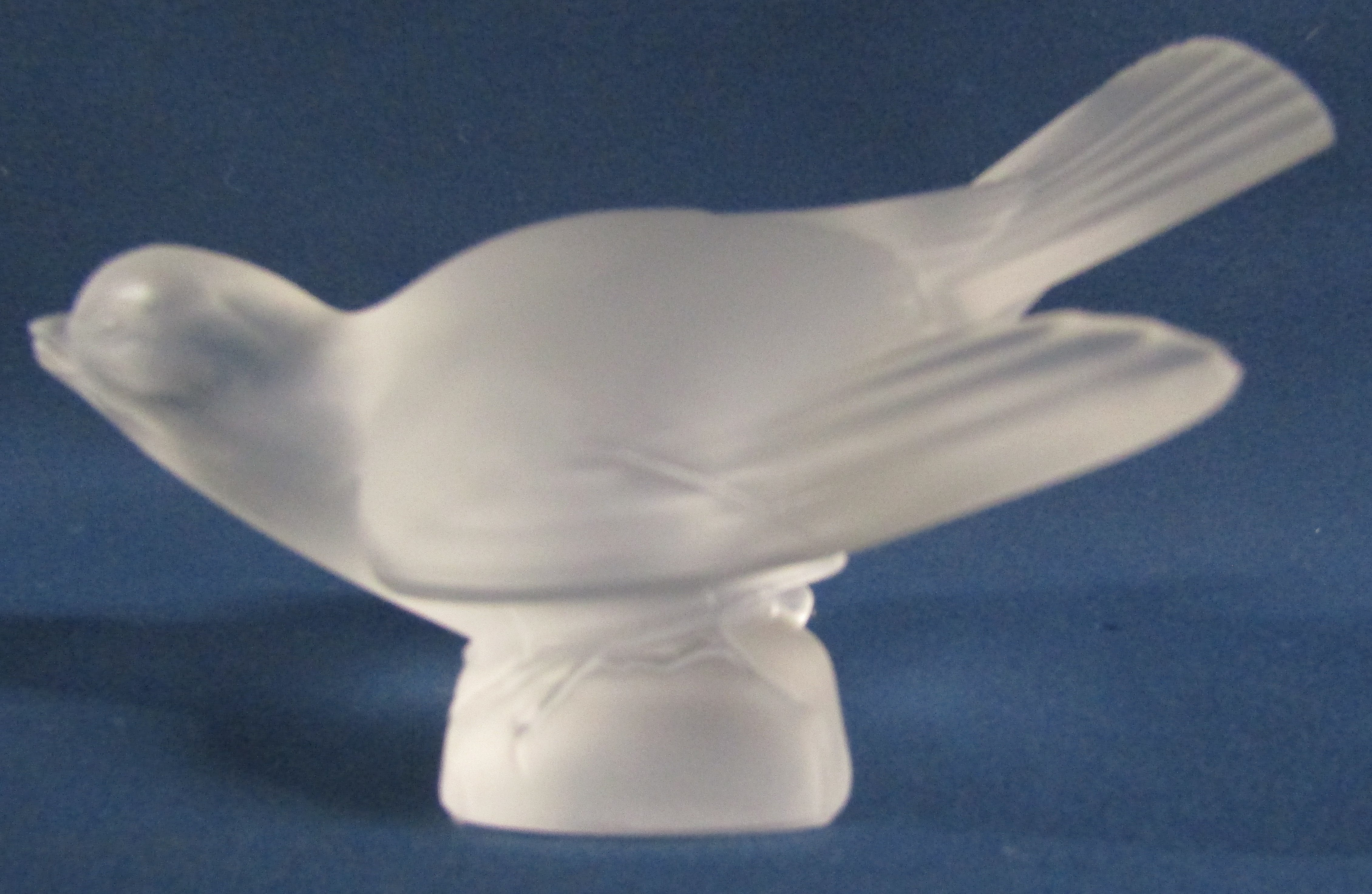 Lalique Moineau Coquet Paperweight - Image 3 of 11