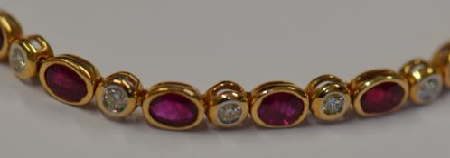 18k Yellow Gold Ruby & Diamond Line Bracelet