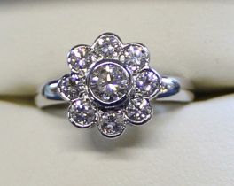 18ct White Gold Diamond Daisy Cluster Ring