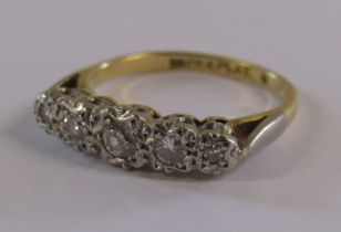 18ct gold 5 stone platinum mounted diamond ring - ring size K/L - total weight 3.30g - total diamond
