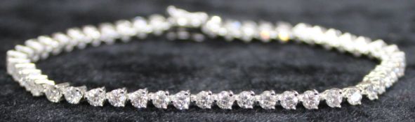 18ct White Gold Diamond Tennis Bracelet