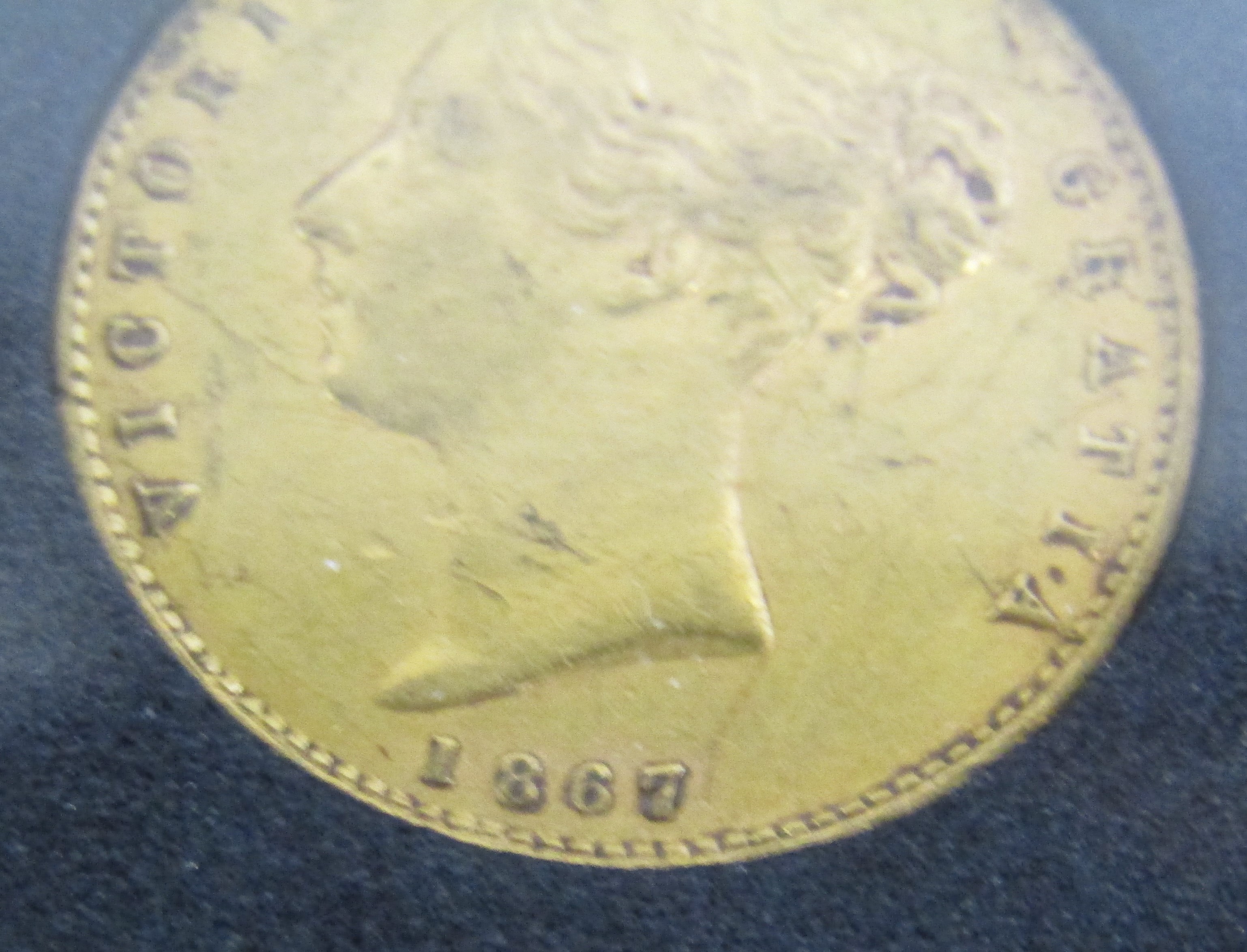 Victorian 1867 Gold Half Sovereign - Image 2 of 3