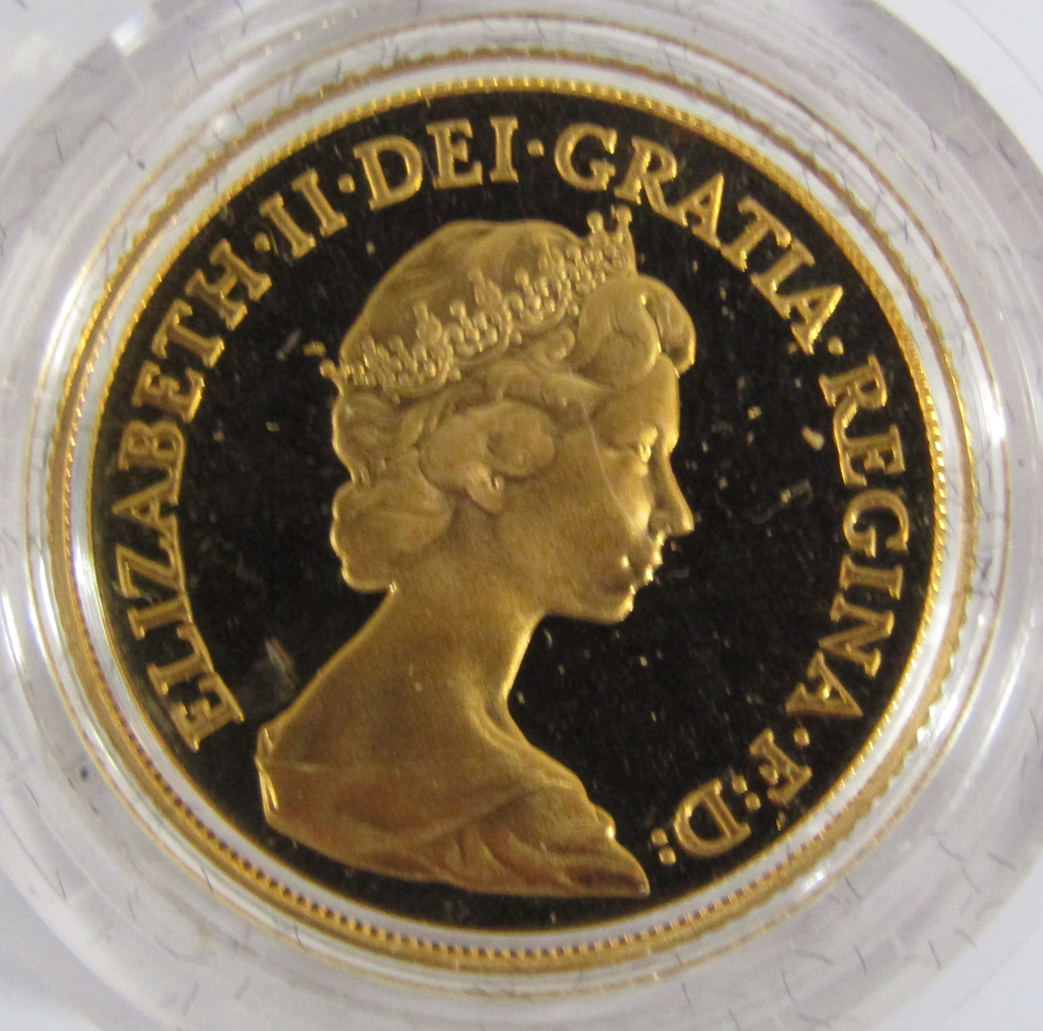 Elizabeth II 1982 Gold Proof Full Sovereign - Image 3 of 4