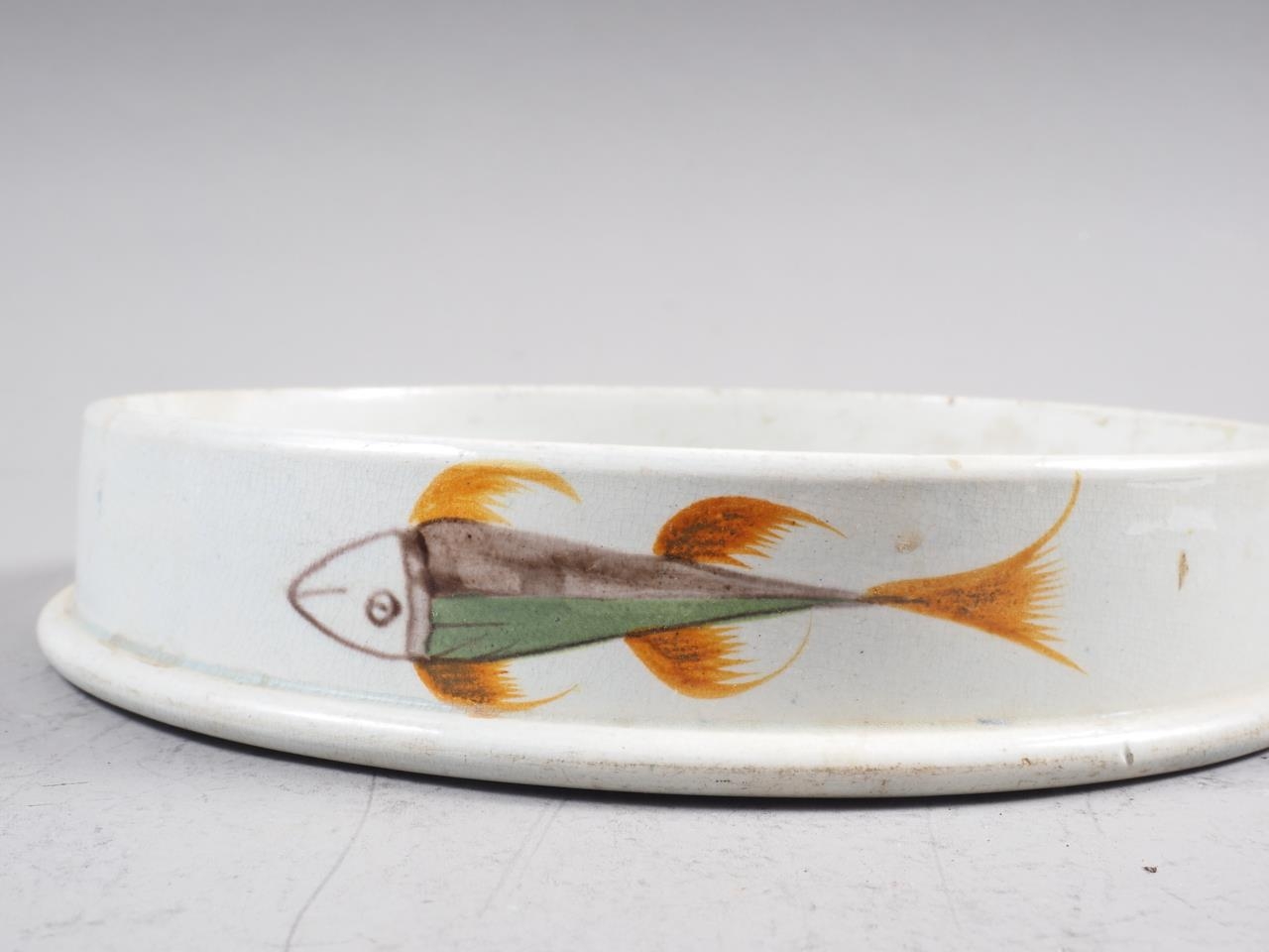 A Pearlware pottery char dish, 9 1/4" dia (crazed) - Image 2 of 10