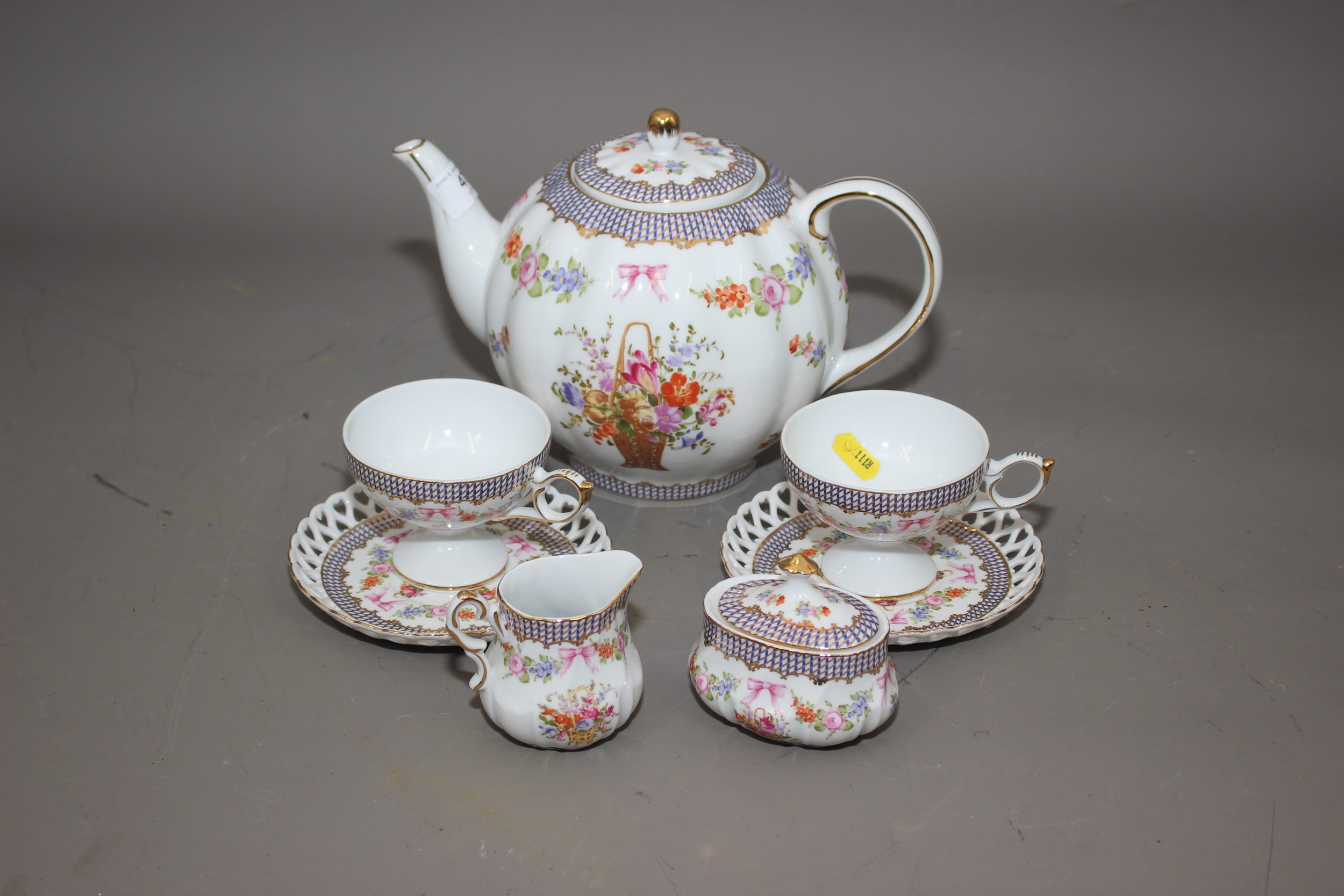 A Limoges porcelain part tea service