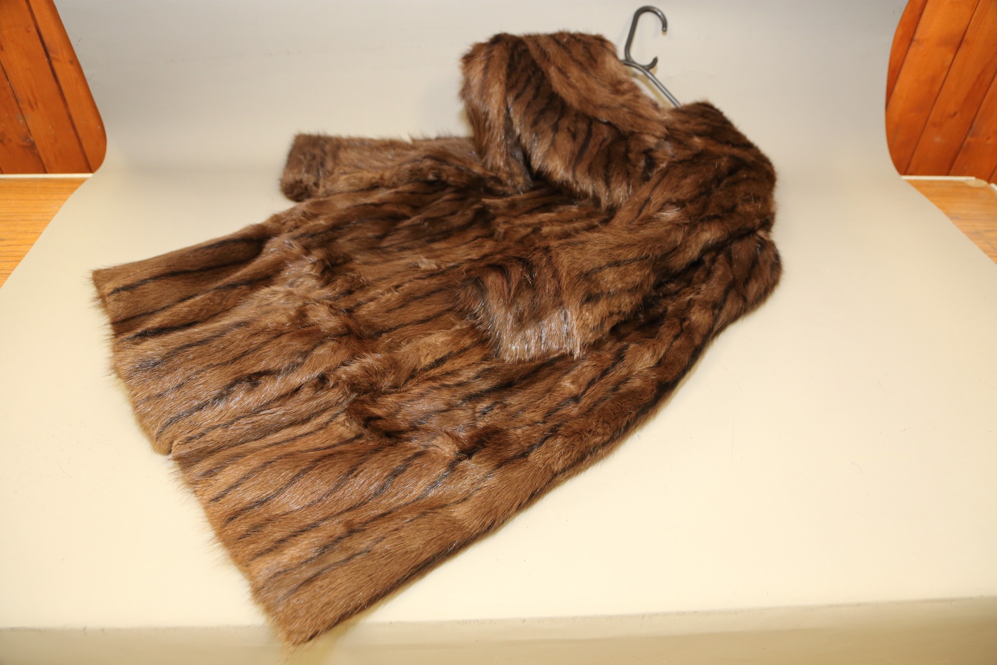 An Astrakhan fur coat, another fur coat and three fur stoles - Image 3 of 4