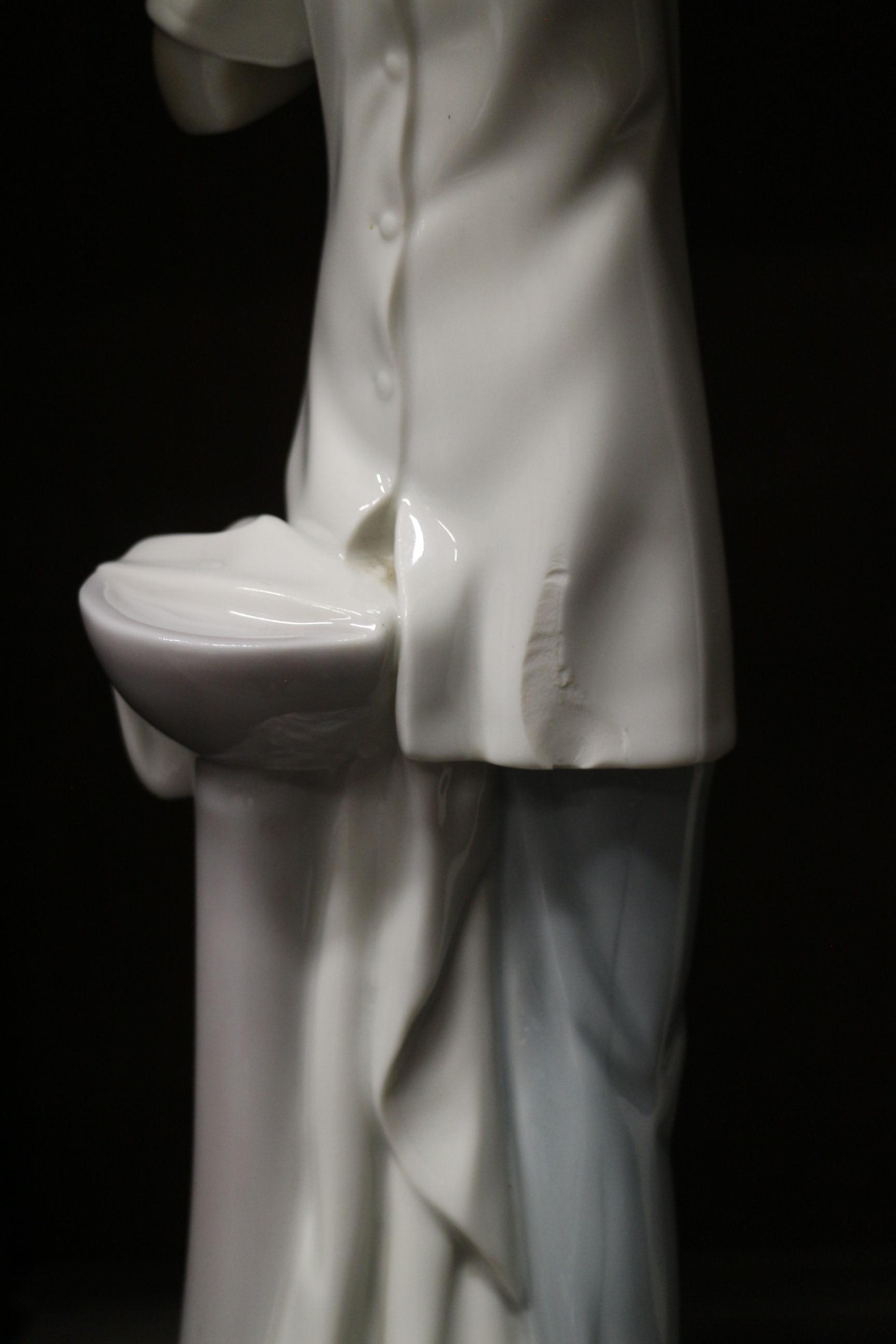 A Lladro figure, "The Dentist", 14" high - Image 4 of 4
