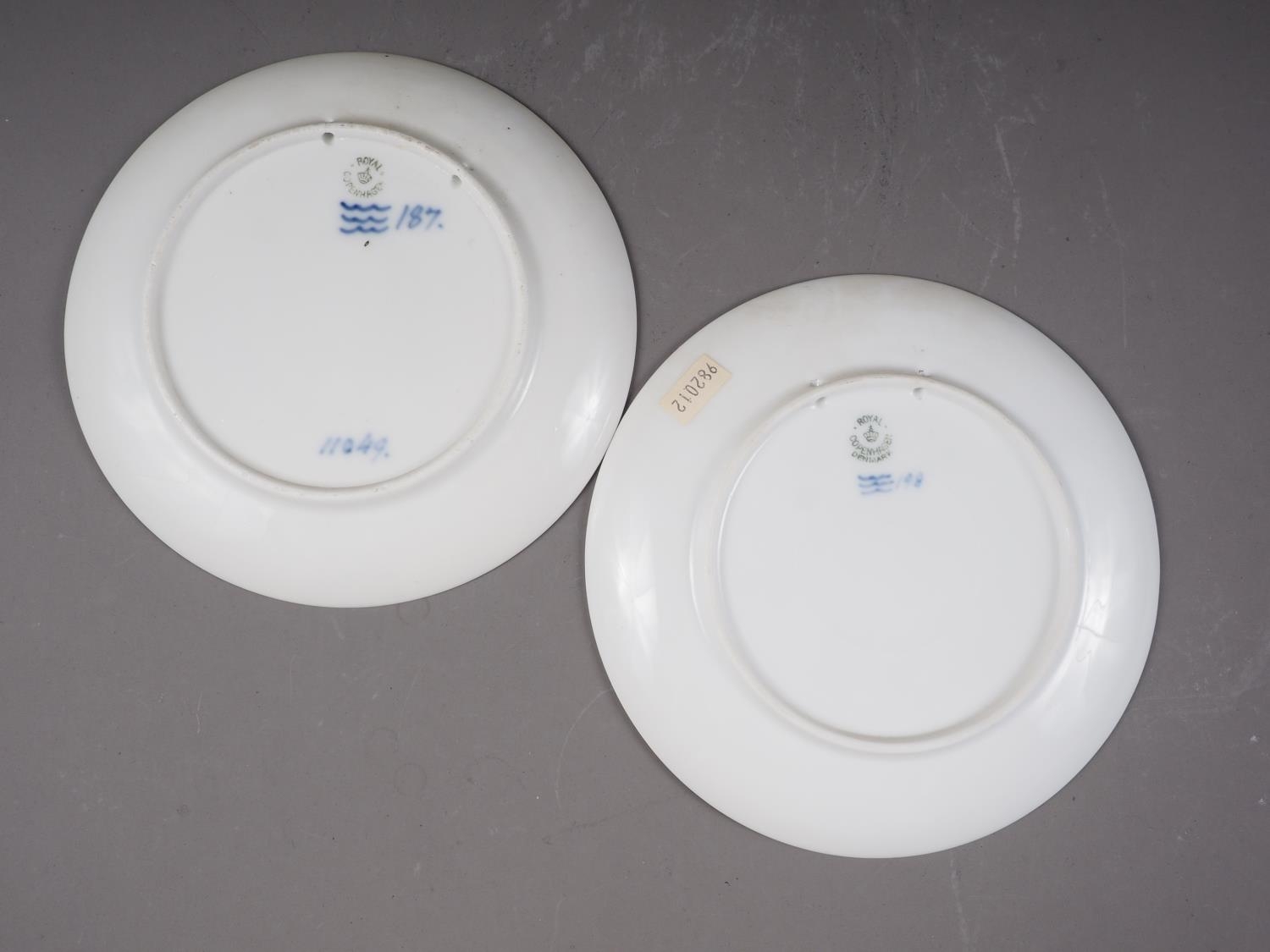 Two Royal Copenhagen Christmas plates, 1920 and 1926 - Image 2 of 4