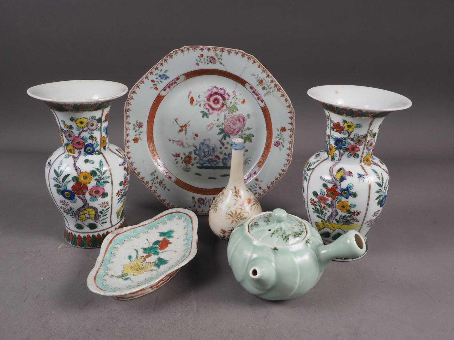 A pair of contemporary Chinese vases, a famille rose shaped edge plate and other items (damages) - Image 2 of 50