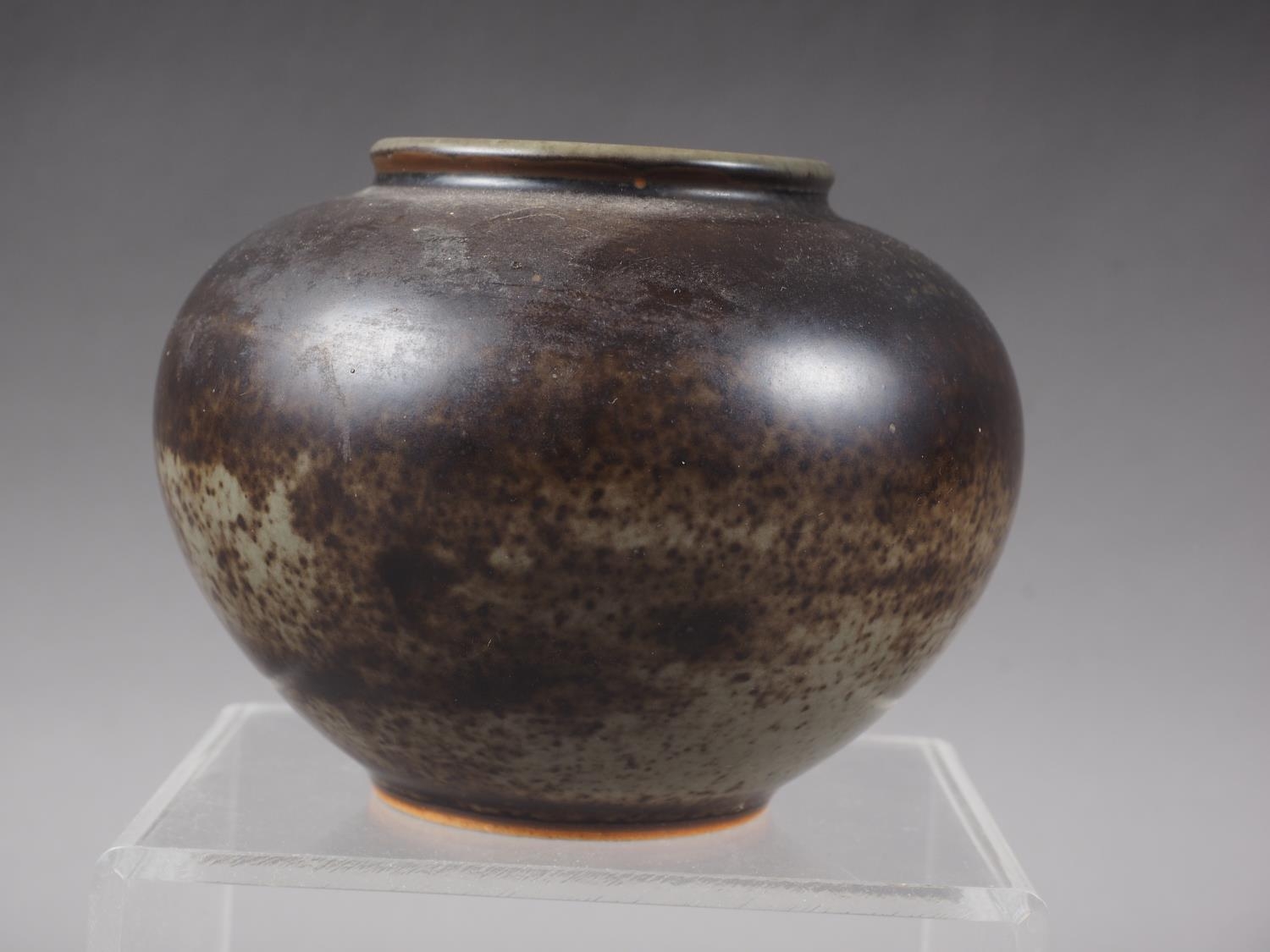 A Royal Copenhagen Hans Henrik Hansen studio pottery squat brown glazed vase, 4" high