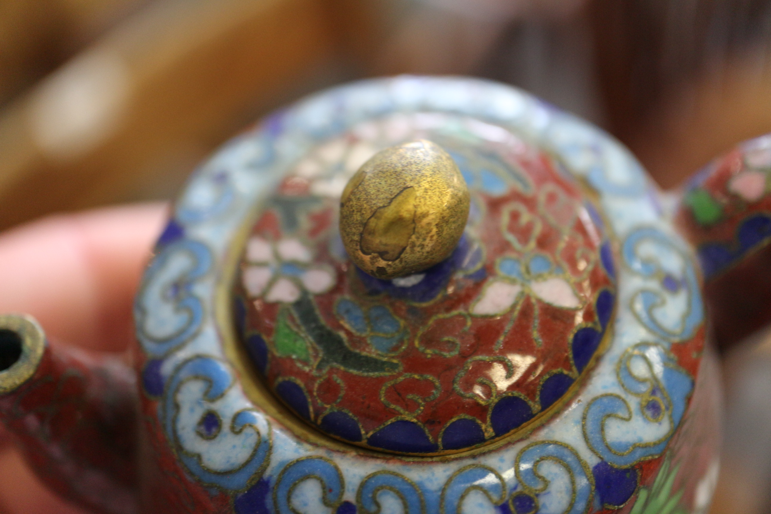 A Chinese cloisonne bulbous bottle neck vase with floral and scrolled designs on a blue ground, 8" - Image 6 of 18