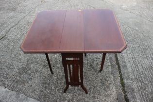 An Edwardian mahogany and banded Sutherland tea table, 24" wide x 26" high