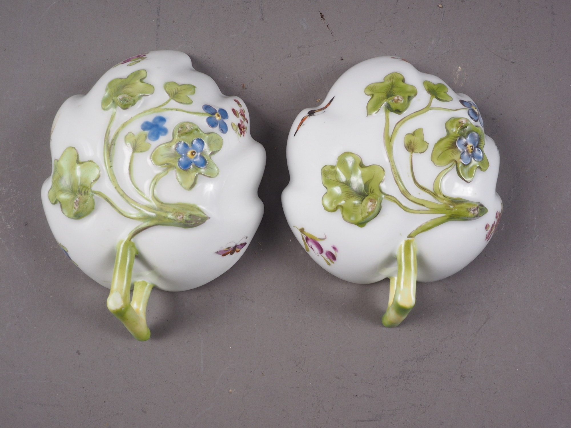 A pair of Dresden porcelain floral decorated leaf shape cups, 4 3/4" wide - Image 4 of 6