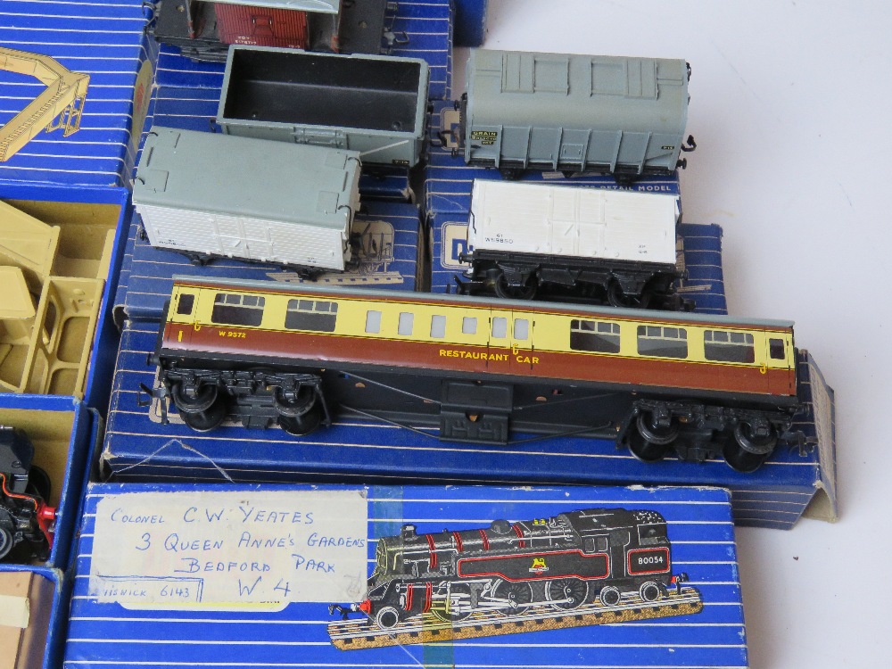 Hornby Dublo boxed locomotive carriages and footbridge inc Duchess of Montrose Locomotive and Royal - Image 3 of 4