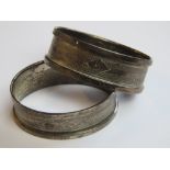 A pair of HM silver napkin rings, hallmarked for Birmingham, 21.4g.