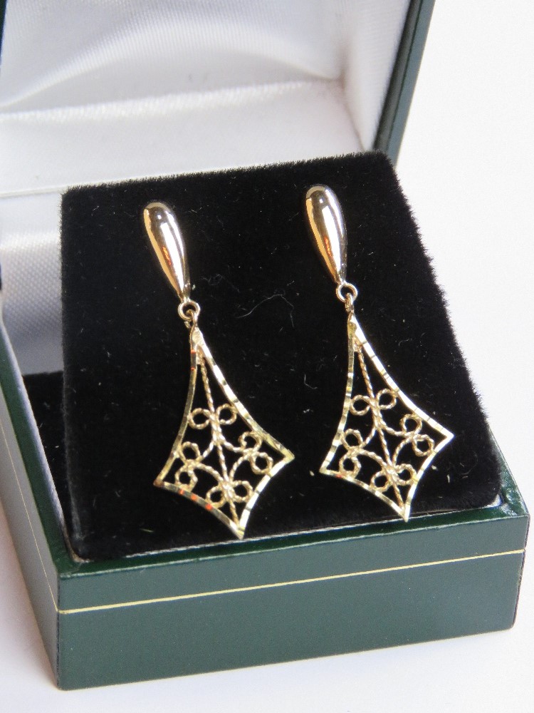 A pair of 9ct gold filigree earrings stamped 375 to post with butterfly backs in presentation box,