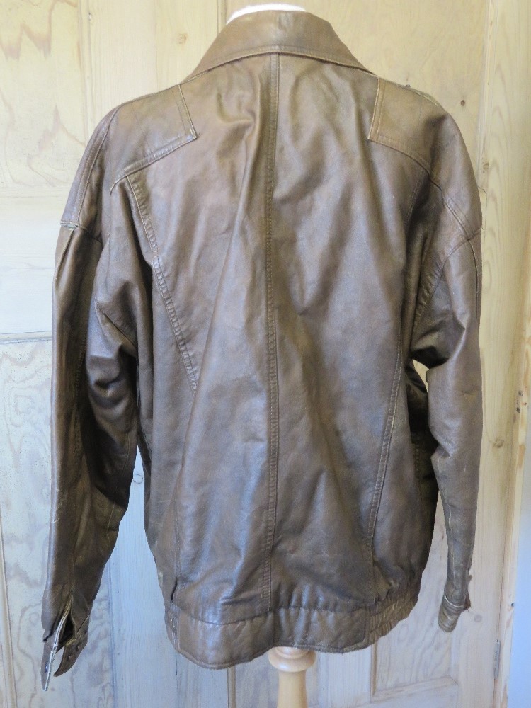 A brown leather coat, 48" chest. - Image 2 of 4