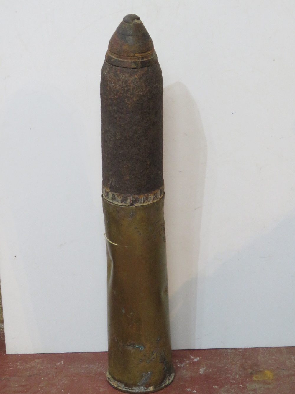 An inert WWI 18pr shell, dated 1917 on b