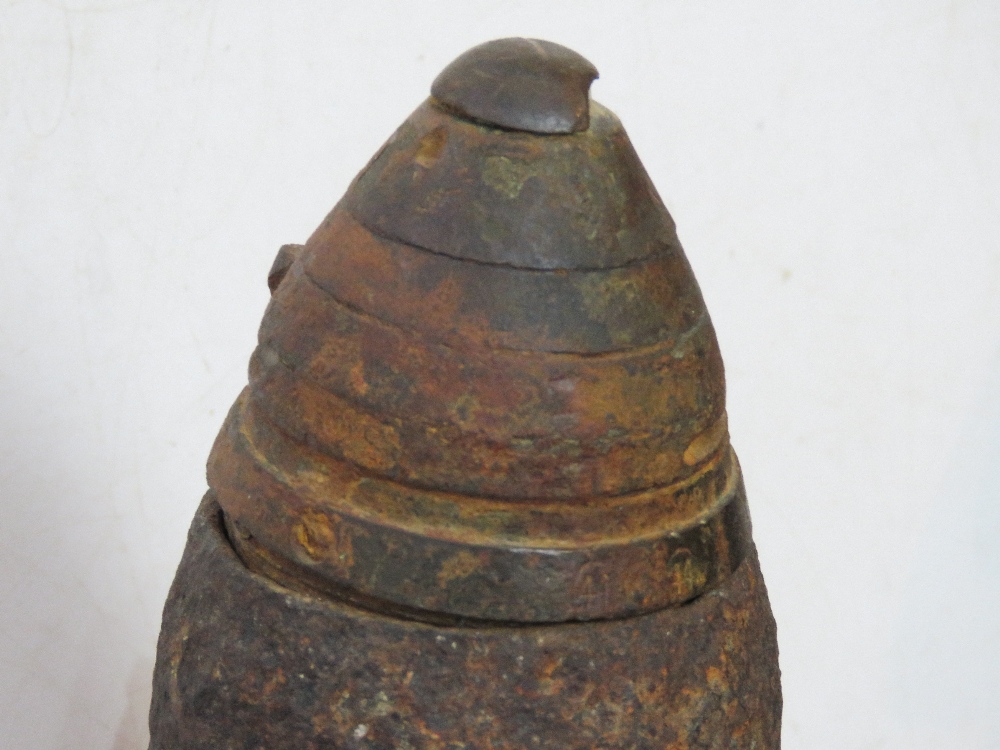 An inert WWI 18pr shell, dated 1917 on b - Image 4 of 4