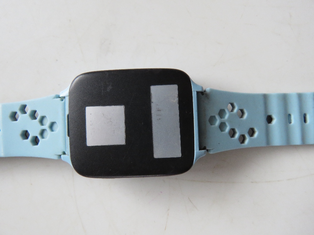 An unknown brand smart watch on blue and - Image 2 of 2